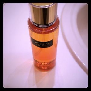 Victoria Secret body mist